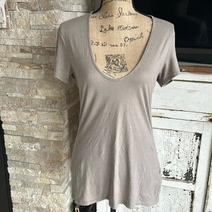 James Perse deep V-neck short sleeve pima cotton basic t-shirt tee taupe tan
